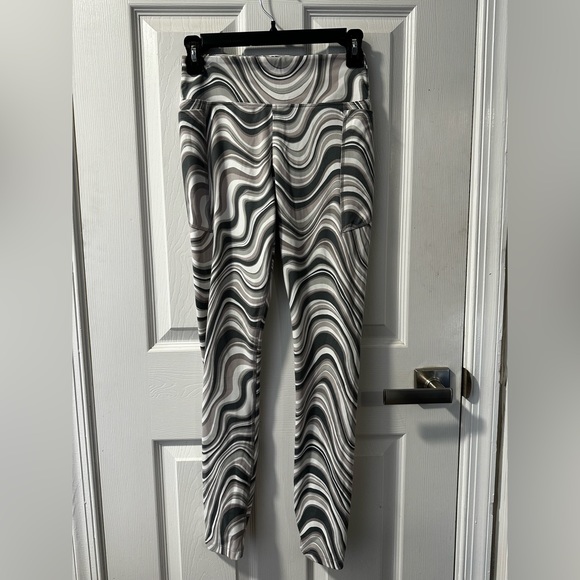 Pink leggings - Picture 1 of 3